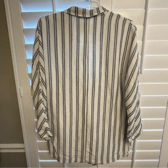 Anthropologie Pilcro White and Blue Striped Blazer Relaxed Fit - Picture 8 of 10